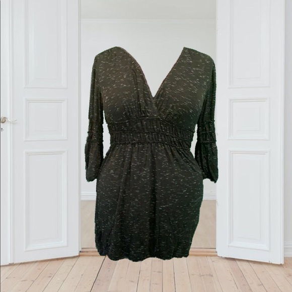 Max Studio Tops - Max Studio Long Sleeve Tunic Flowy Top V-neck  Black Women’s Large